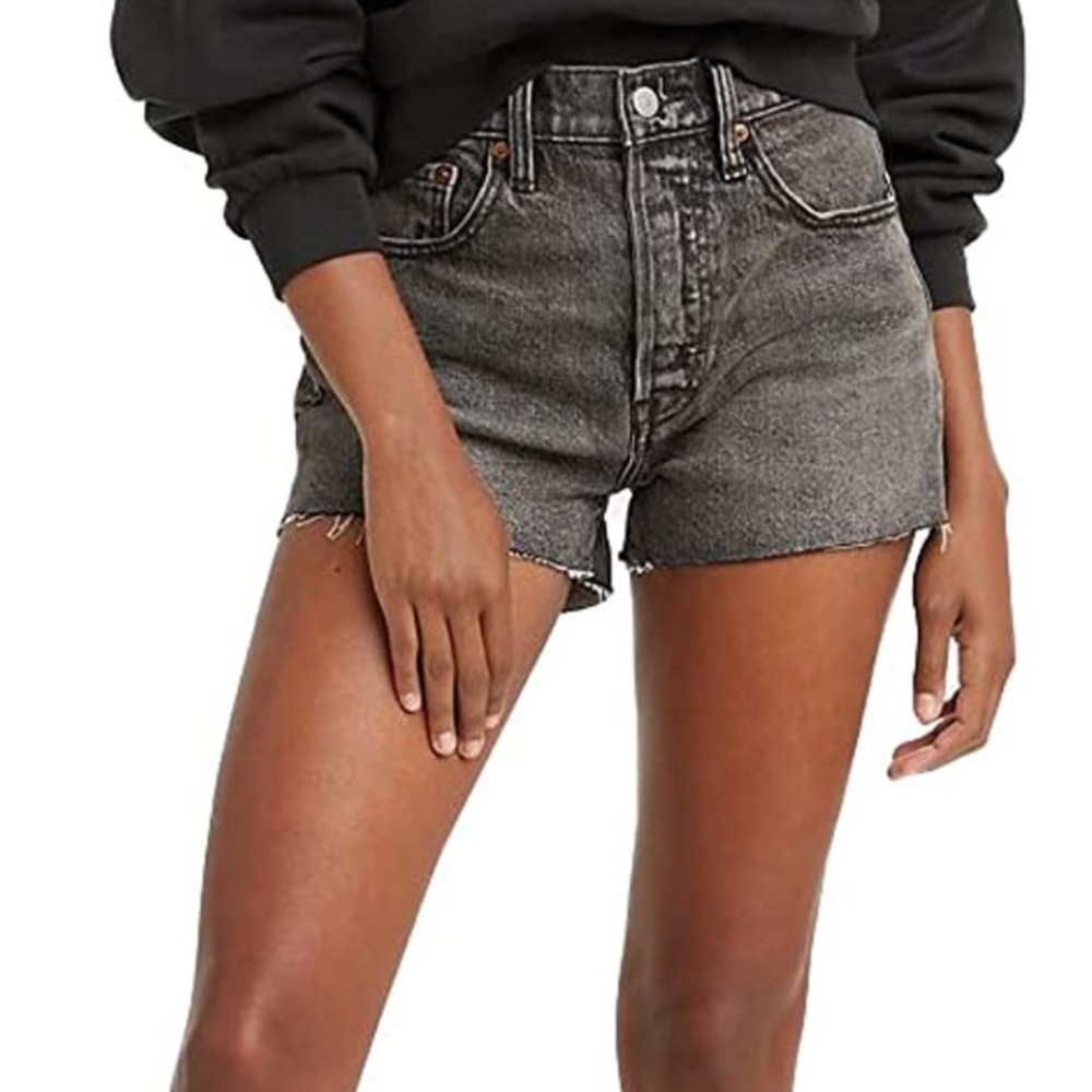 Levi’s 501 jean shorts cutoff sz 27